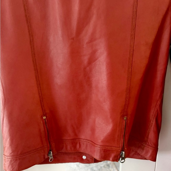 Jakett...etc. Washed Leather Button Front Jacket in Rust - Size Small - Picture 3 of 11